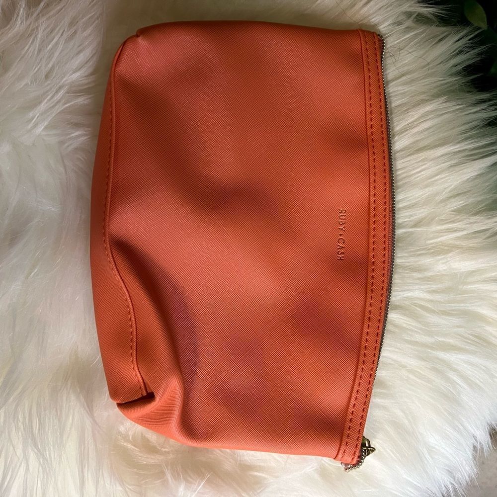 Ruby + Cash Makeup Bag - Picture 2 of 3